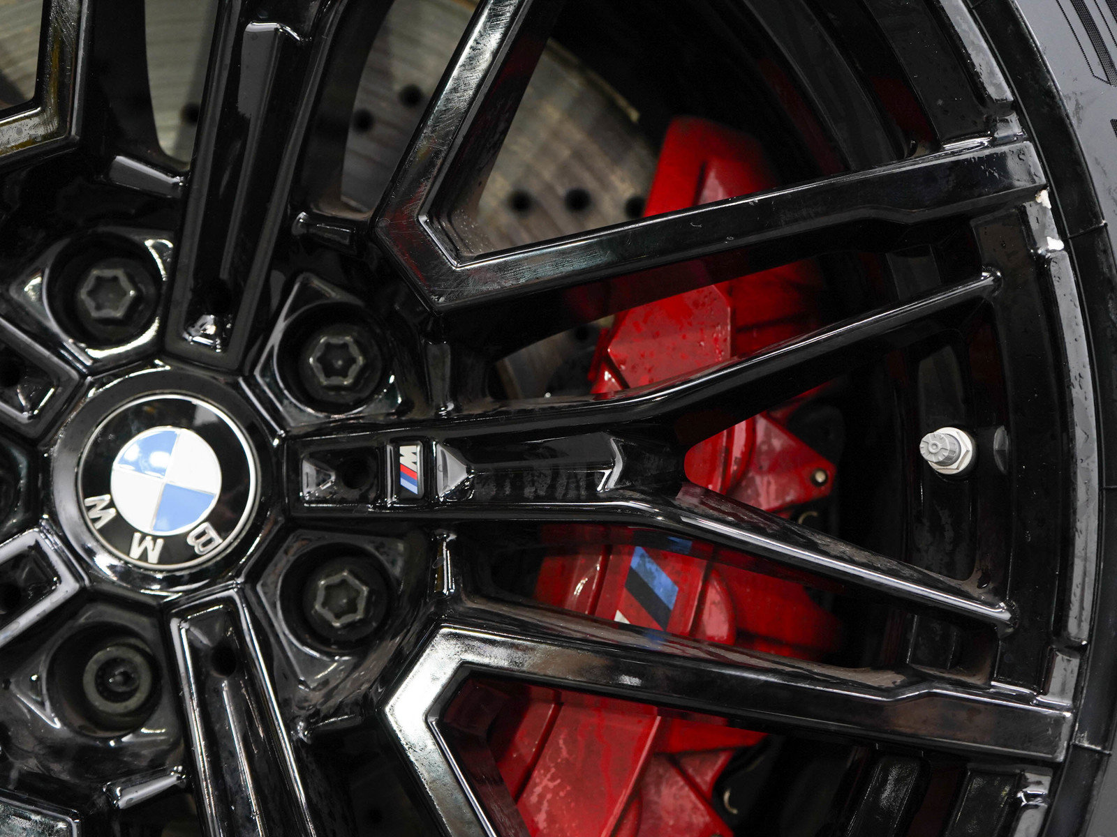 Used 2026 BMW M5 AWD/4WD image 36