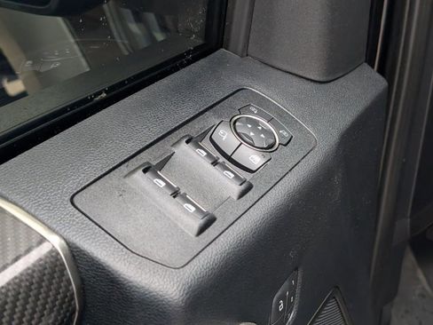 Used 2020 Ford F150 Raptor w/ Equipment Group 802A Luxury image 15