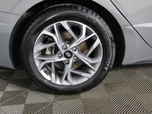 Used 2023 Hyundai Sonata SEL image 17