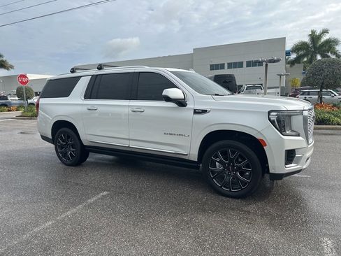 Used 2024 GMC Yukon XL Denali w/ Denali Reserve Package image 4