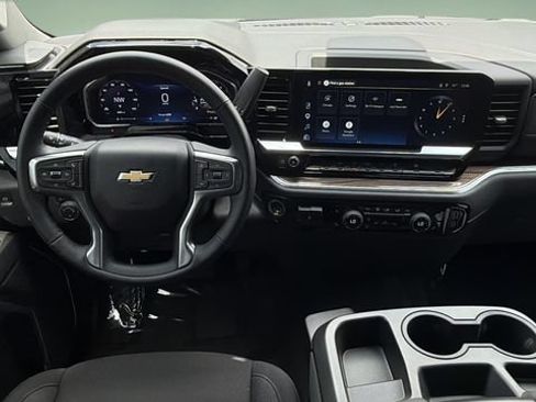 Used 2026 Chevrolet Silverado 1500 LT RWD image 10