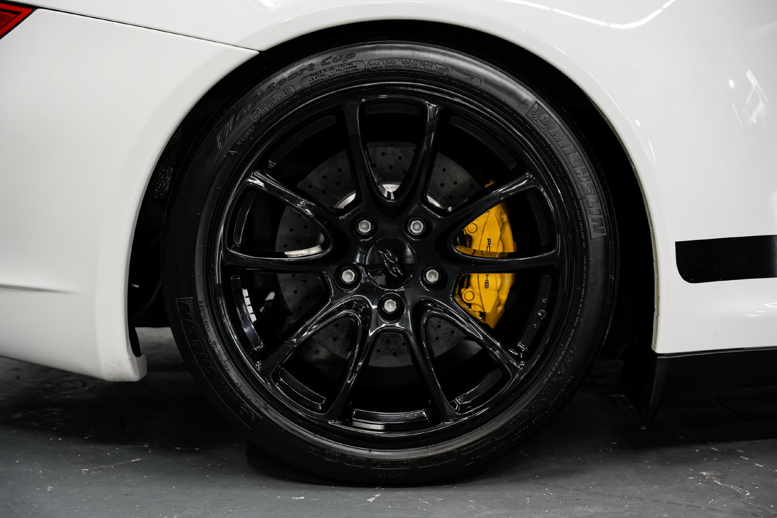 Used 2007 Porsche 911 GT3 RS RWD image 46