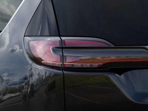 New 2025 Chrysler Pacifica Select w/ Uconnect Theater Family Group FWD image 10