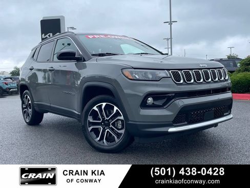 Used 2024 Jeep Compass Limited AWD/4WD image 1