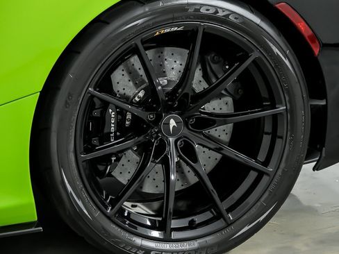 Used 2021 McLaren 765LT RWD image 19