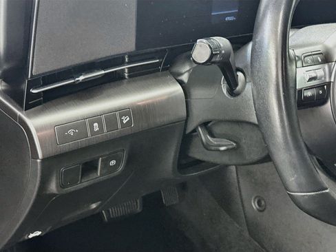 Used 2025 Hyundai Kona SEL AWD/4WD image 17