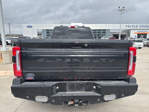 Used 2025 Ford F350 Platinum image 4