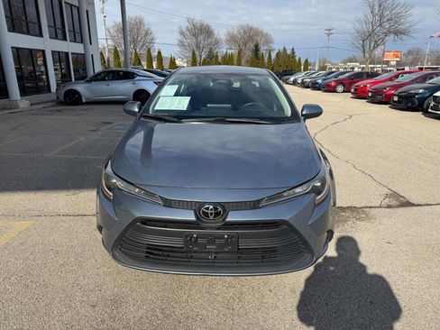 Used 2024 Toyota Corolla LE image 2