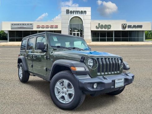 Used 2022 Jeep Wrangler Unlimited Sport AWD/4WD image 1