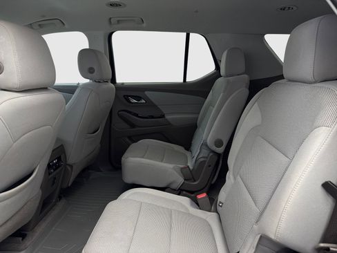 Used 2019 Chevrolet Traverse LT image 37