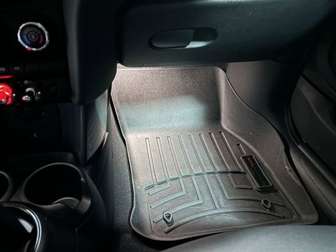 Used 2019 MINI Cooper 2-Door Hardtop w/ Storage Package image 55