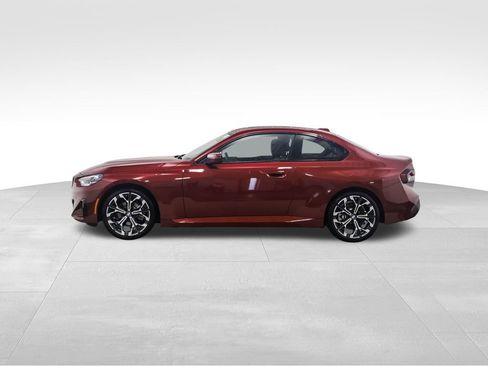 Used 2025 BMW 230i xDrive Coupe w/ Convenience Package image 2