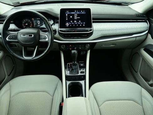 Used 2022 Jeep Compass Latitude w/ Convenience Group image 17