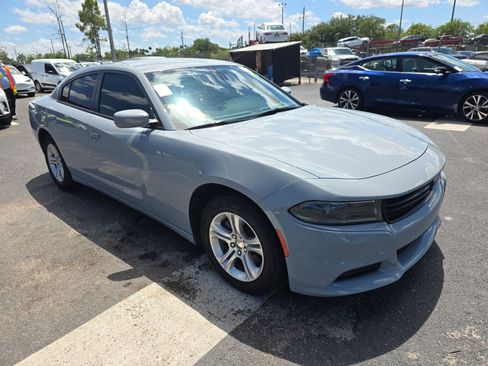 Used 2022 Dodge Charger SXT RWD image 4