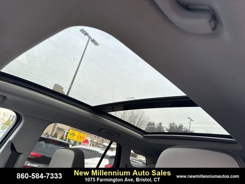 Used 2019 GMC Terrain SLE image 19