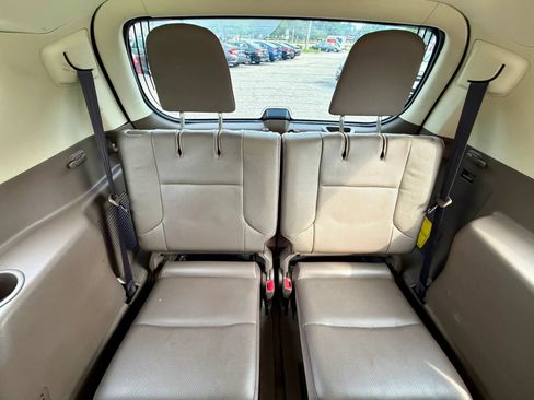 Used 2014 Lexus GX 460 w/ Premium Package AWD/4WD image 10