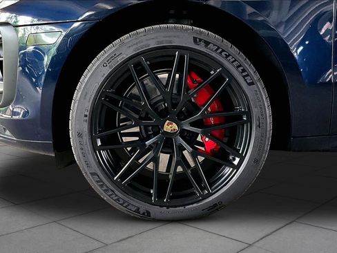 Used 2023 Porsche Macan GTS AWD/4WD image 12