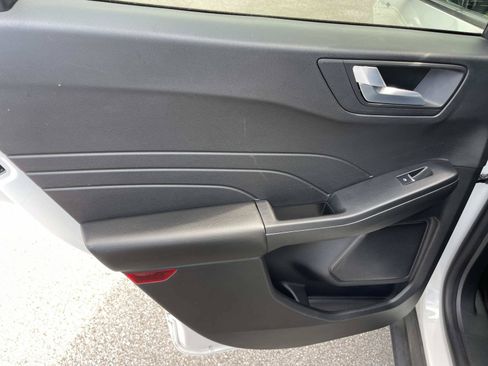Used 2023 Ford Escape ST-Line w/ Tech Pack #1 FWD image 13