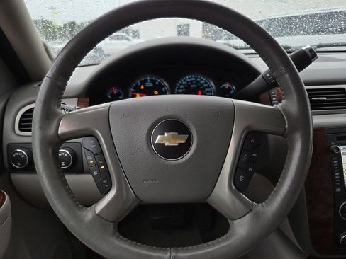 Used 2014 Chevrolet Tahoe LTZ AWD/4WD image 31