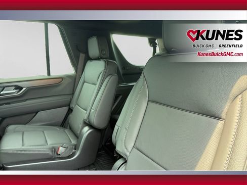 New 2026 GMC Yukon Denali w/ Denali Reserve Package AWD/4WD image 32