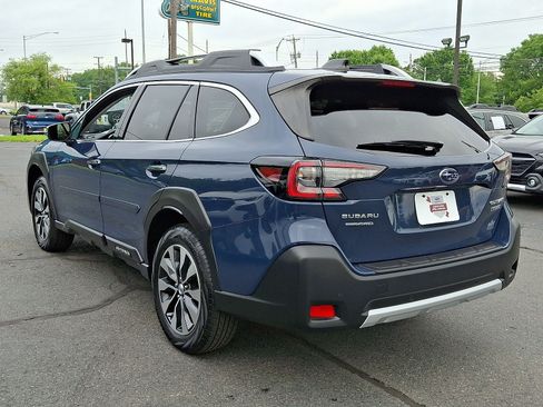 Certified 2023 Subaru Outback Touring AWD/4WD image 4