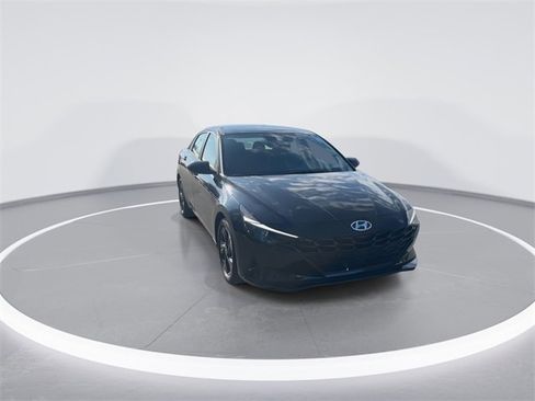 Certified 2023 Hyundai Elantra SEL image 2