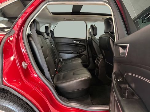 Used 2017 Ford Edge Titanium w/ Equipment Group 302A FWD image 31