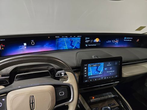 Used 2024 Lincoln Nautilus Reserve w/ Equipment Group 202A image 30