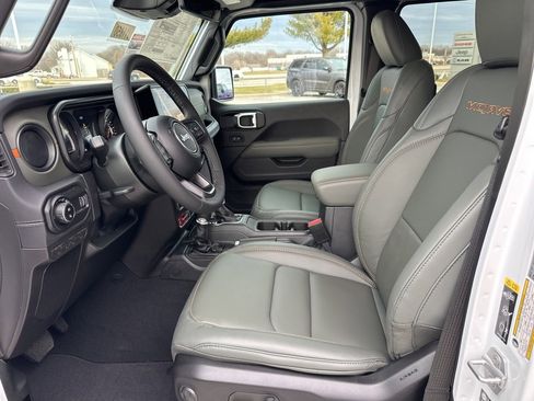 New 2026 Jeep Gladiator Mojave image 61