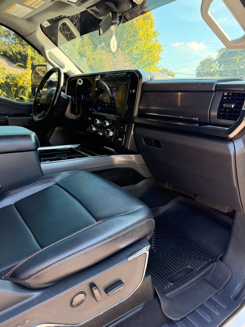 Used 2024 Ford F250 Lariat w/ Chrome Package AWD/4WD image 23