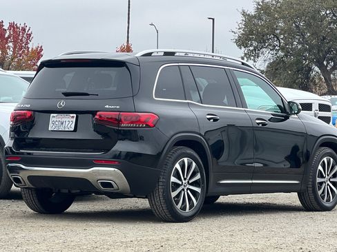 Used 2020 Mercedes-Benz GLB 250 4MATIC image 4