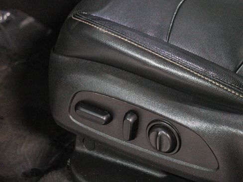 Used 2019 Chevrolet Equinox Premier AWD/4WD image 22