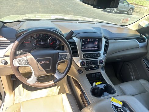 Used 2015 GMC Yukon SLT w/ Open Road Package AWD/4WD image 15