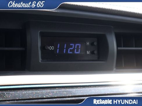 Used 2015 Toyota Corolla LE FWD image 32