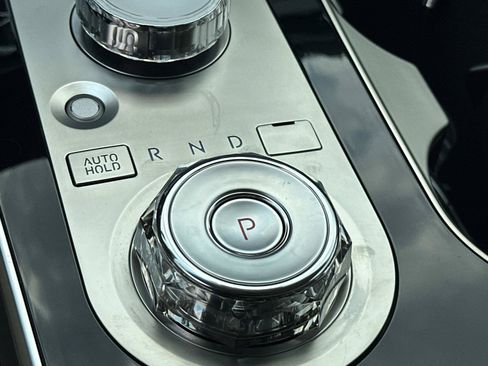 Used 2026 Genesis GV80 2.5T RWD image 16