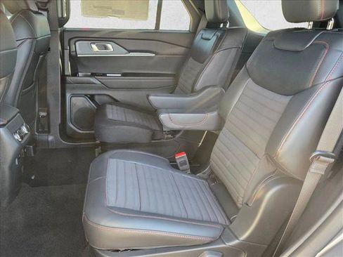 New 2026 Ford Explorer ST-Line w/ ST-Line Street Pack image 16