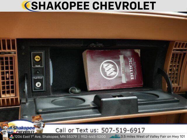 Used 1990 Buick Reatta Convertible FWD image 25