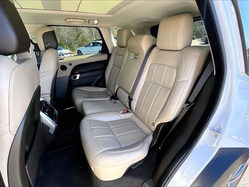 Used 2018 Land Rover Range Rover Sport HSE image 22