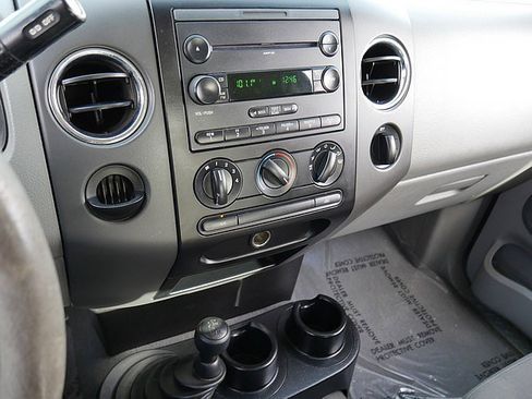 Used 2007 Ford F150 XLT image 31