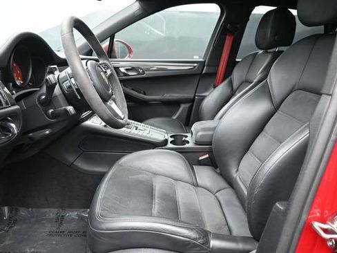 Used 2021 Porsche Macan GTS w/ Sport Chrono Package AWD/4WD image 12