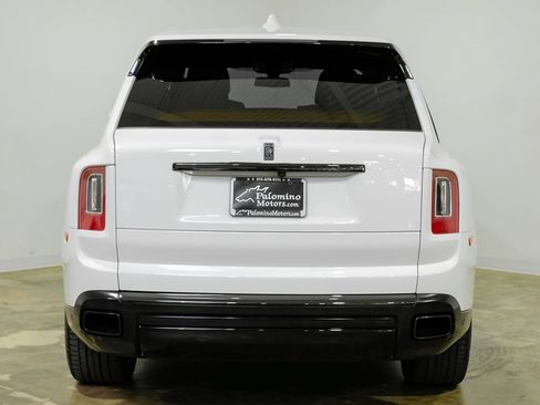 Used 2022 Rolls-Royce Cullinan Black Badge w/ Dark Exterior Package AWD/4WD image 8
