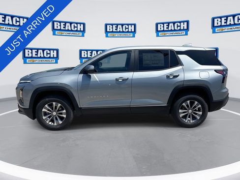 New 2026 Chevrolet Equinox LT w/ Convenience Package II FWD image 5