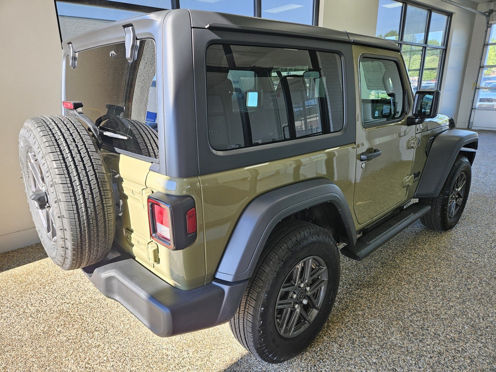 Used 2026 Jeep Wrangler Sport AWD/4WD image 2