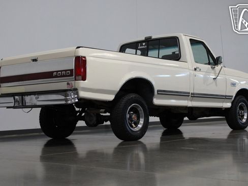 Used 1990 Ford F150 4x4 Regular Cab image 24