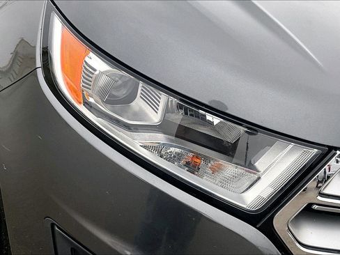 Used 2015 Ford Edge SE image 28