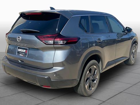 Used 2025 Nissan Rogue SV FWD image 12