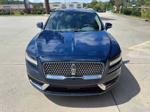 Used 2019 Lincoln Nautilus Reserve AWD/4WD image 2