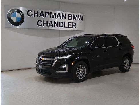 Used 2023 Chevrolet Traverse LT FWD image 1