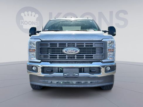 New 2026 Ford F250 XL w/ XL Chrome Package AWD/4WD image 11