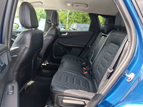 Used 2023 Ford Escape Platinum w/ Premium Technology Package AWD/4WD image 10